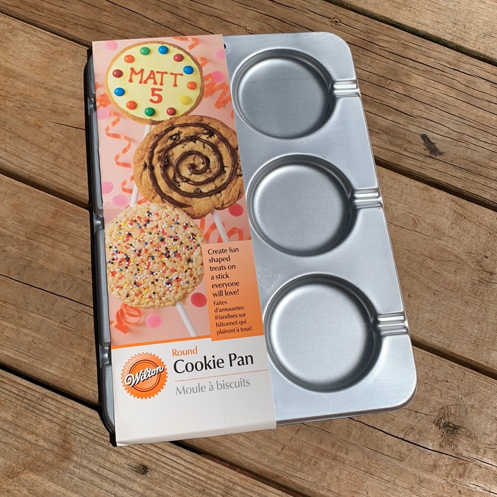 🍪WILTON ROUND COOKIE PAN